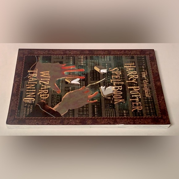 The Unofficial HARRY POTTER SPELL BOOK Wizard Training Paperback - Picture 6 of 6